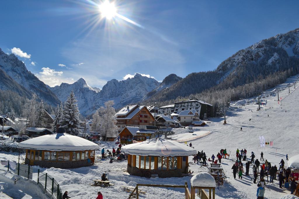 Apartment Mojstrovka With Terrace In City Center Kranjska Gora Pokoj fotografie