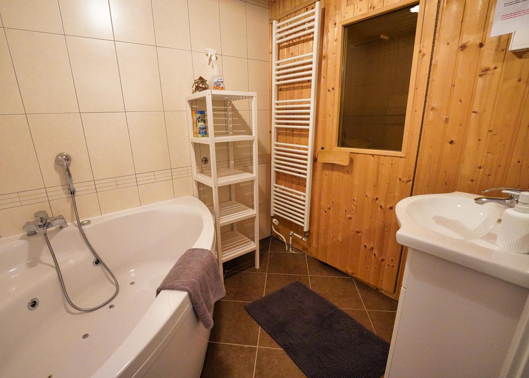 Apartment Mojstrovka With Terrace In City Center Kranjska Gora Exteriér fotografie