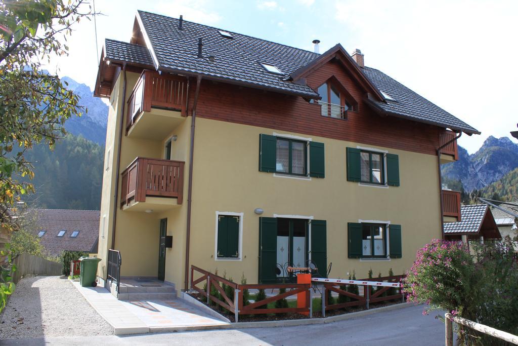 Apartment Mojstrovka With Terrace In City Center Kranjska Gora Pokoj fotografie